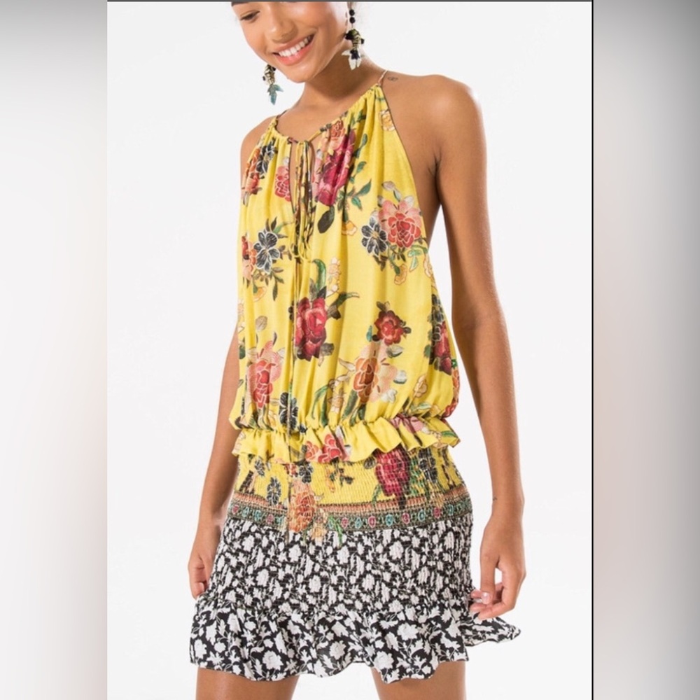 NEW FARM RIO NWOT YELLOW BLACK WHITE SMOCKED DRESS FLORAL ADJUSTABLE STRAPS